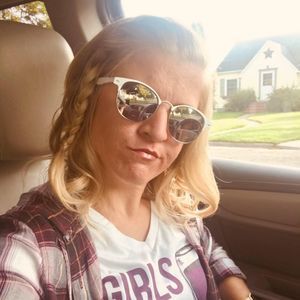 Meet your Posher, Natasha